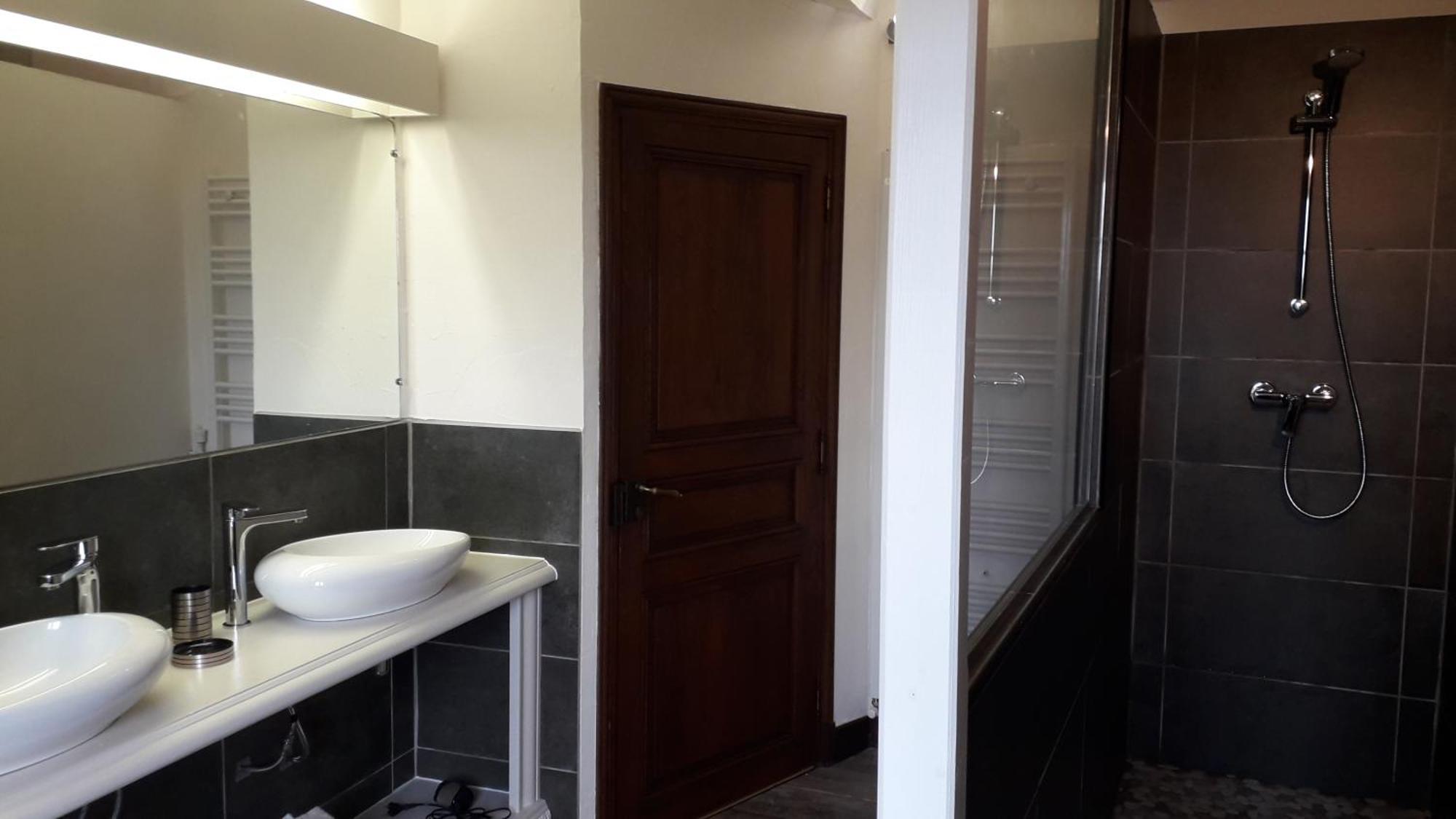 Gîtes Lalaurie Sauveterre-la-Lémance Chambre photo